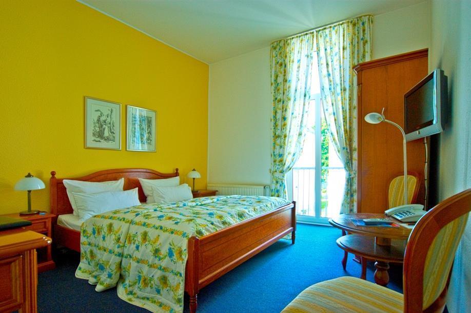 Hotel Kurparkhotel Warnemuende 4*